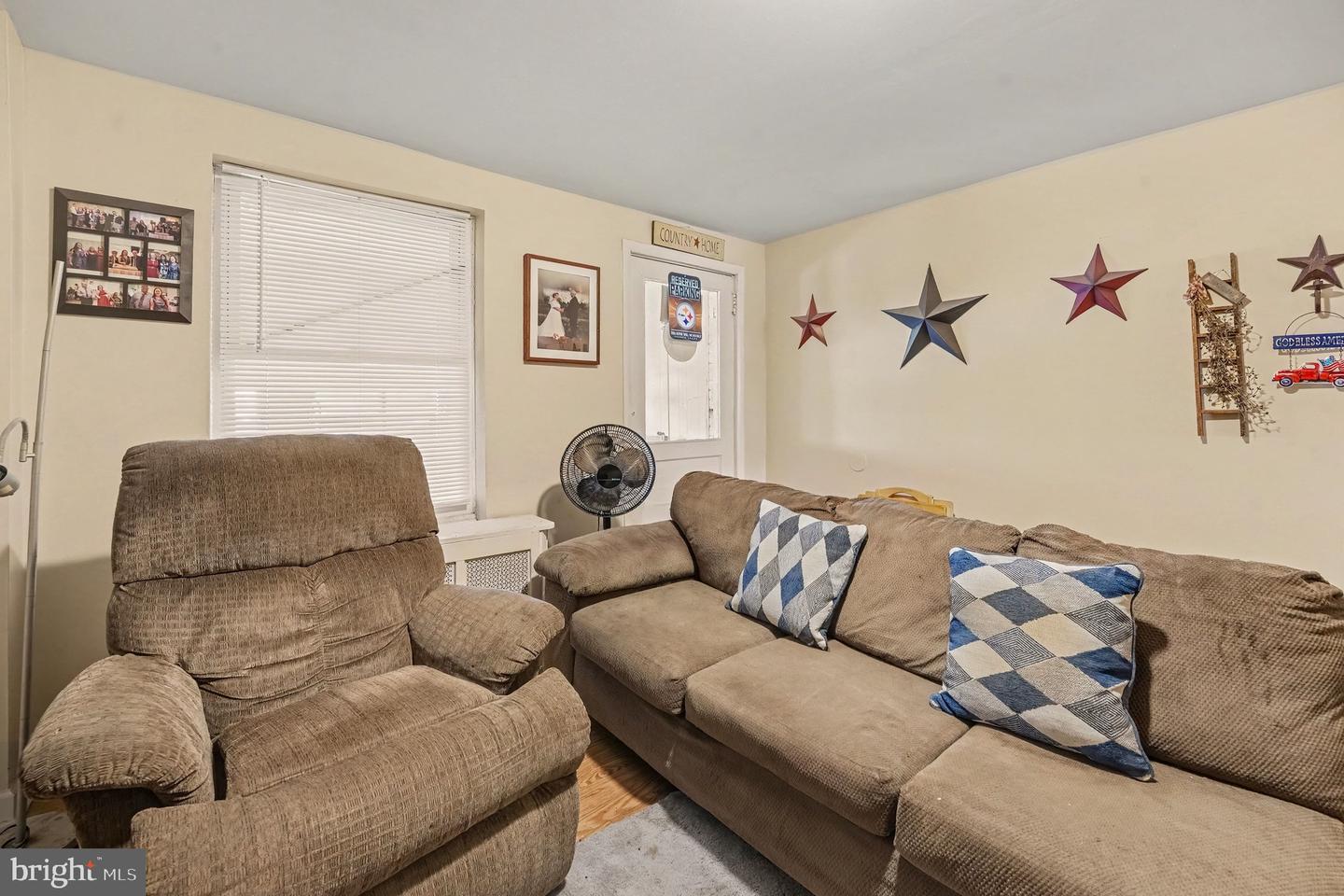 236 Hayes St Property Photo 5