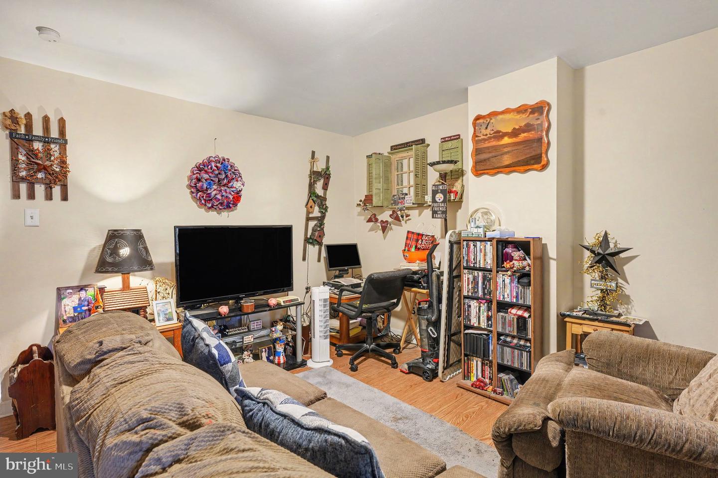 236 Hayes St Property Photo 12