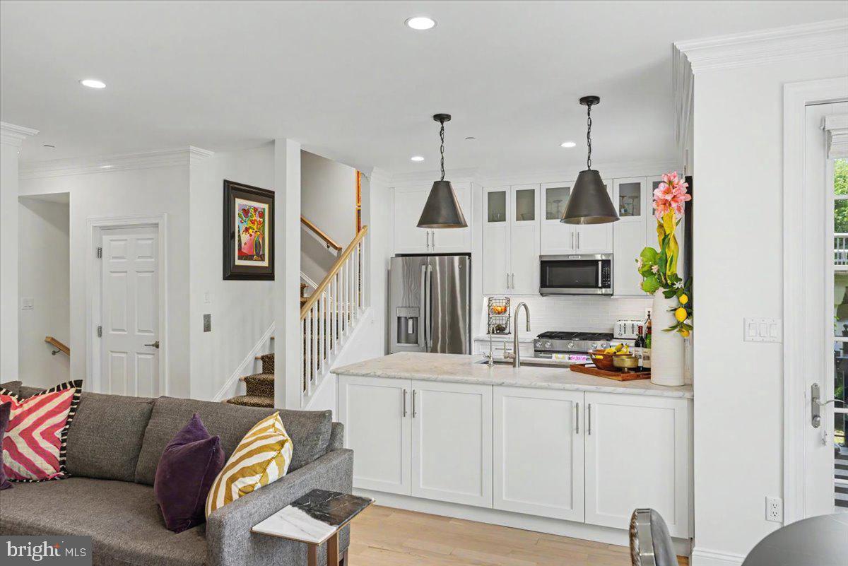 10 Canal St Property Photo 7