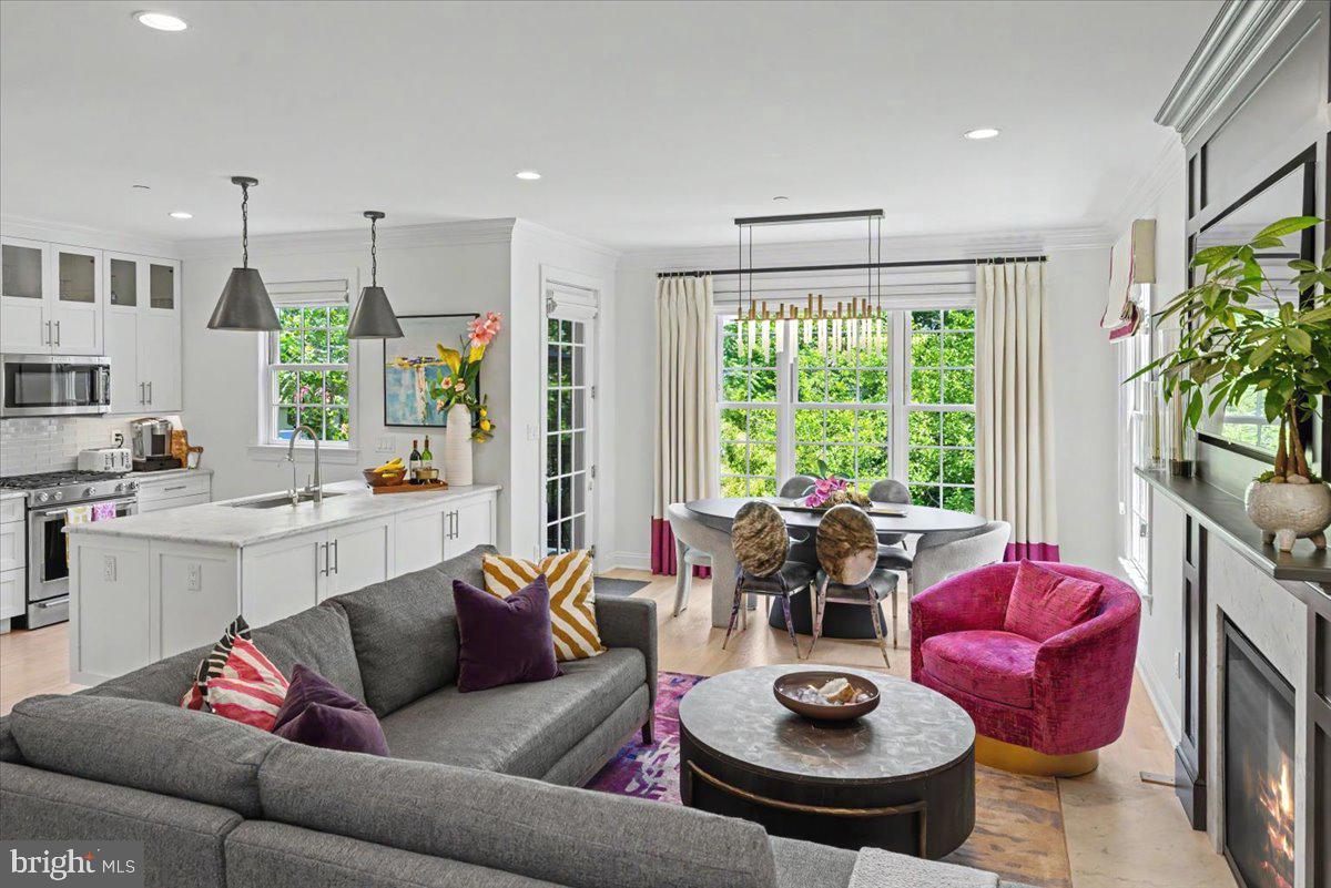 10 Canal St Property Photo 8