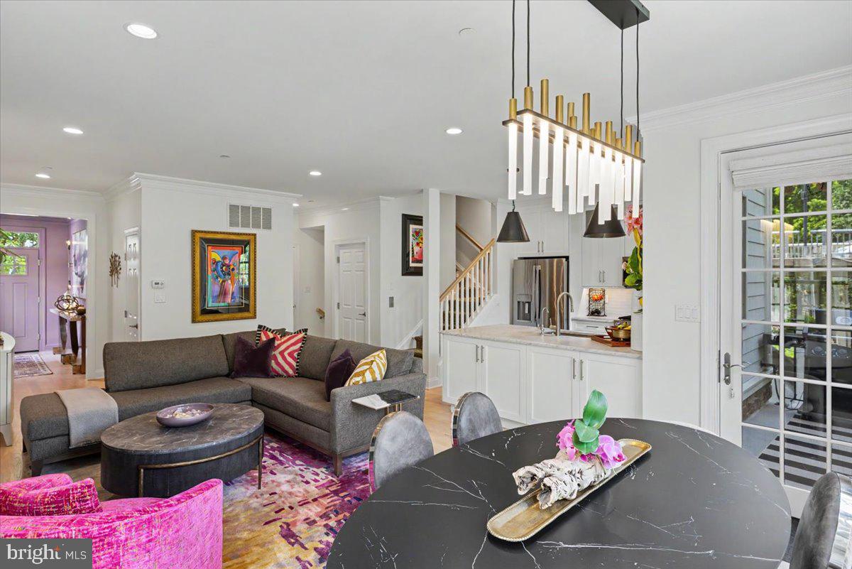 10 Canal St Property Photo 13