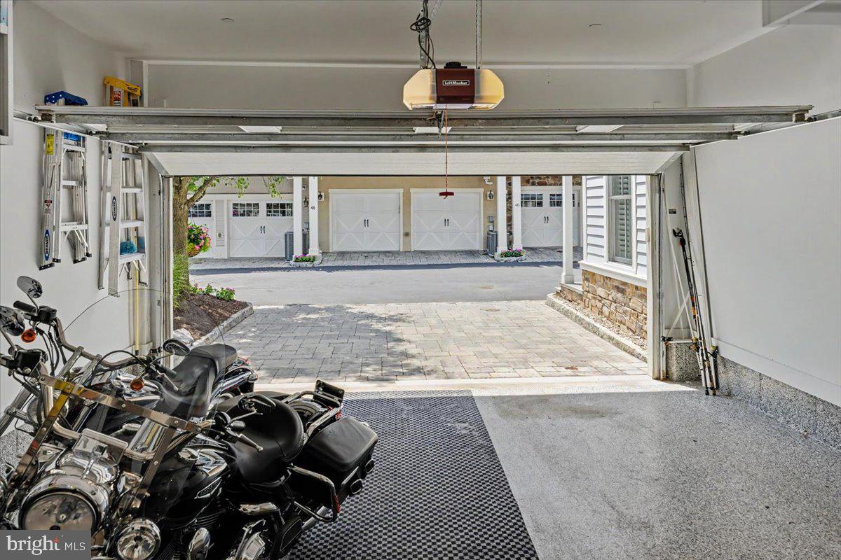 10 Canal St Property Photo 17