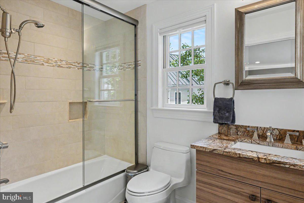 10 Canal St Property Photo 21