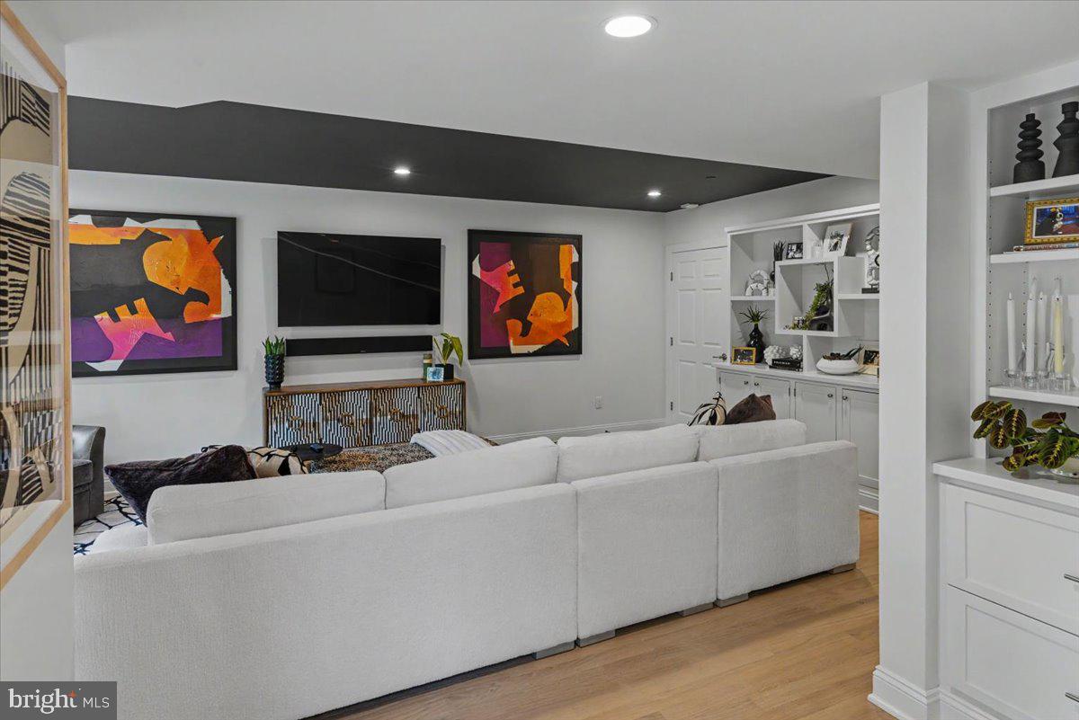 10 Canal St Property Photo 39