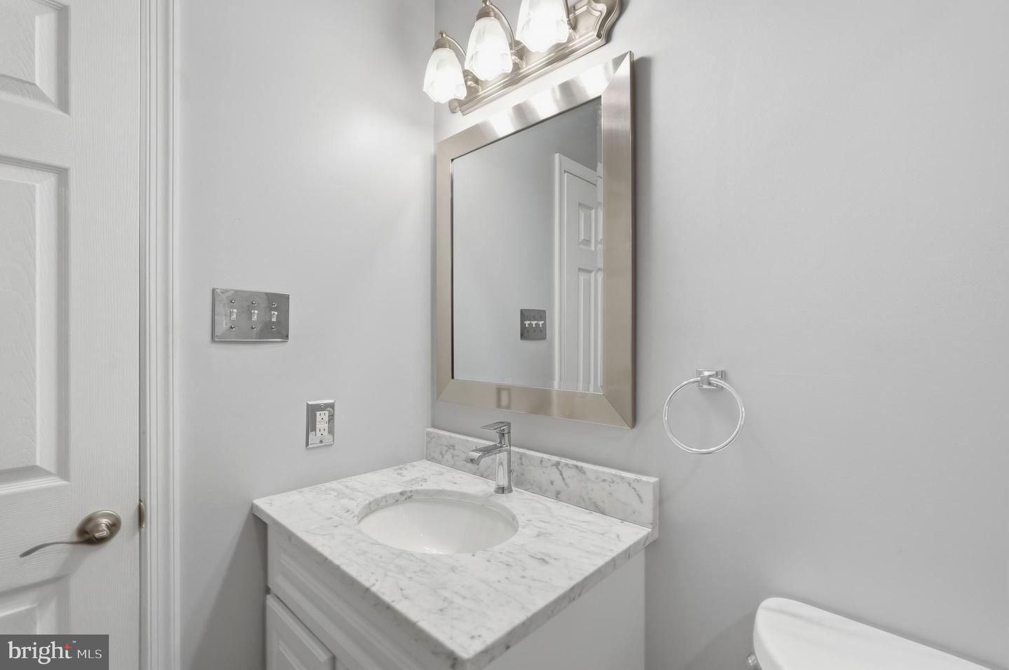 1382 Beechdrop Ct Property Photo 18