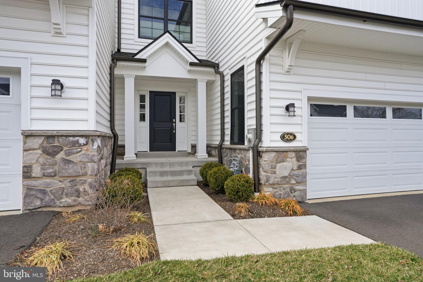 506 Carmela Way Property Photo 3