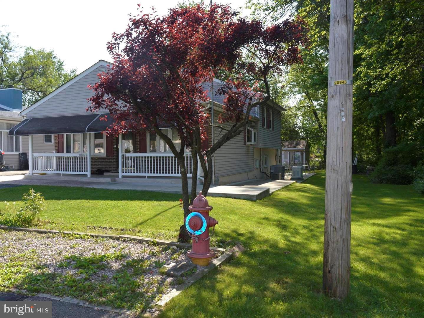 3131 CLIVE AVE Property Photo 1