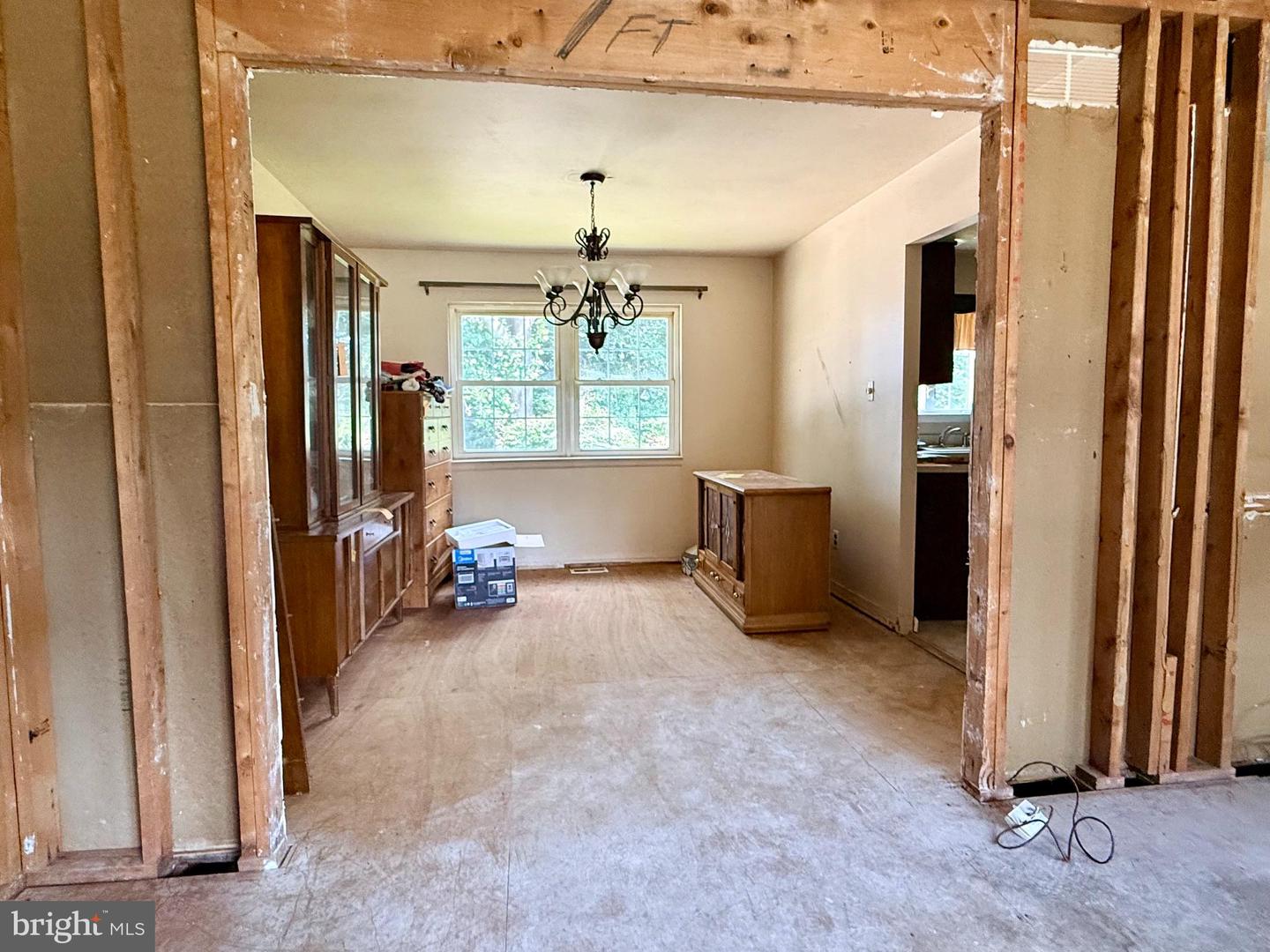 400 Crestwood Ave Property Photo 5