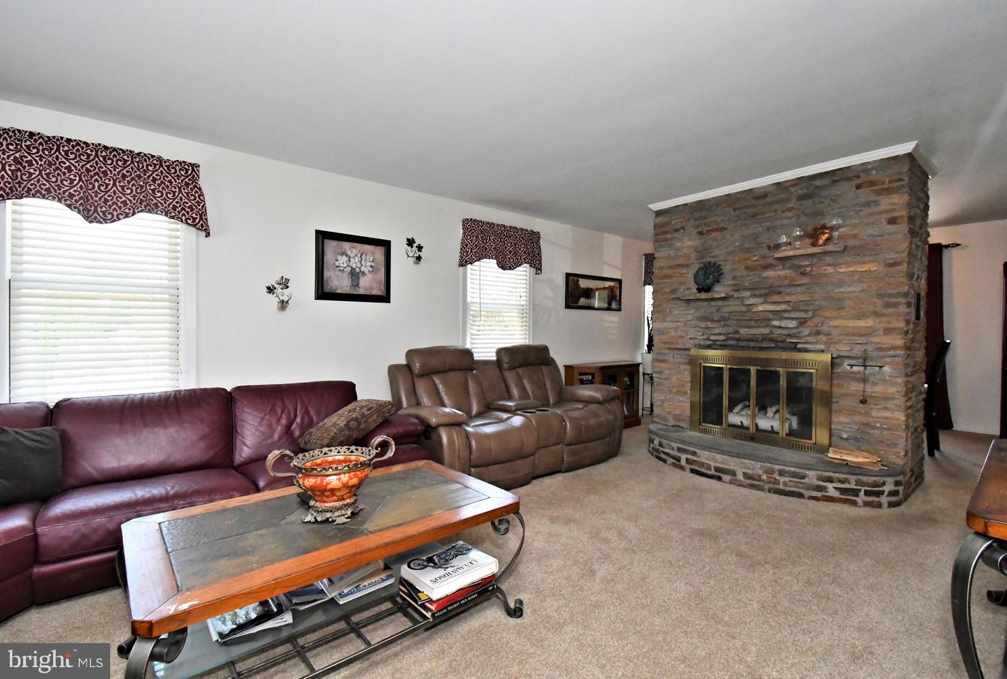 551 Walter Rd Property Photo 8