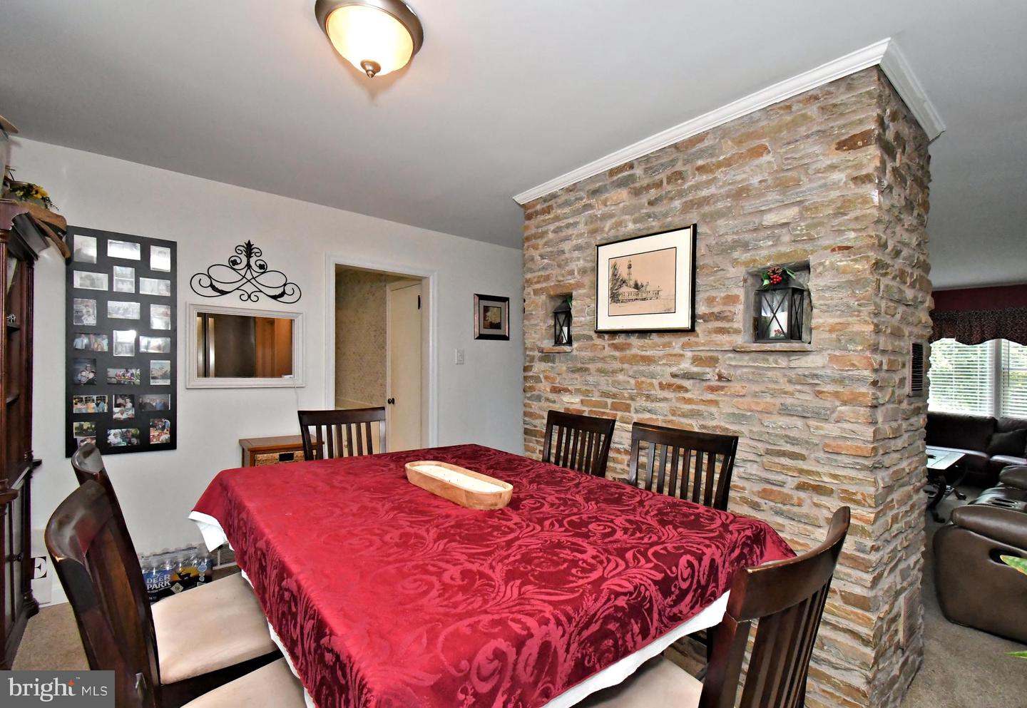 551 Walter Rd Property Photo 11