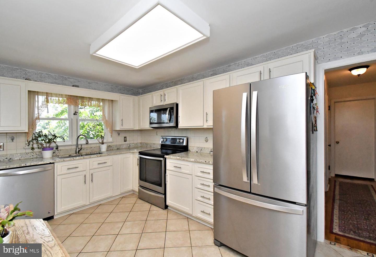 551 Walter Rd Property Photo 14