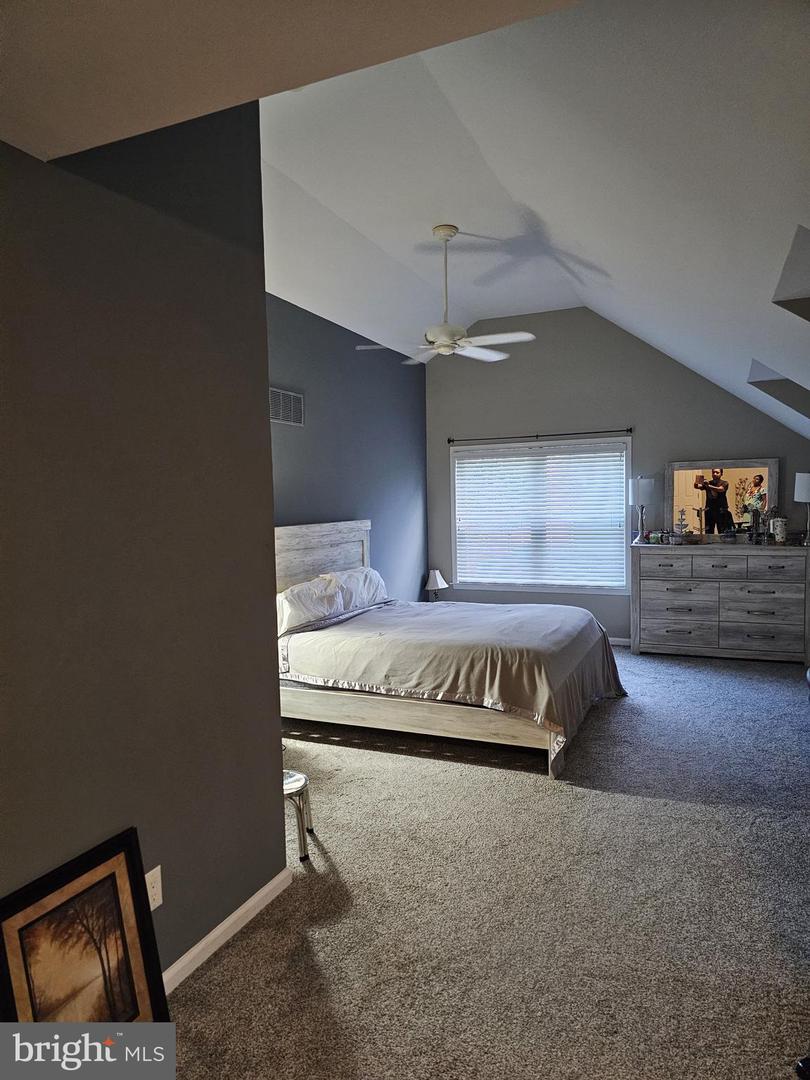 13 Leapson Ln Property Photo 16