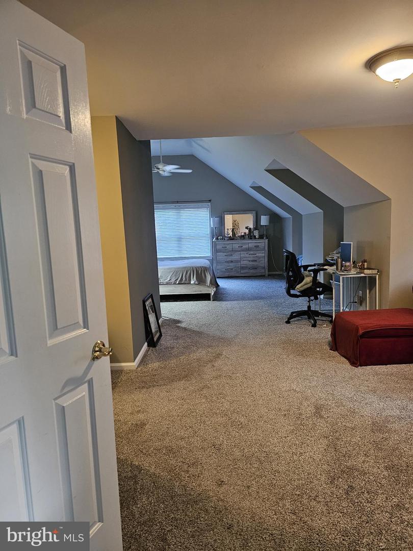 13 Leapson Ln Property Photo 17