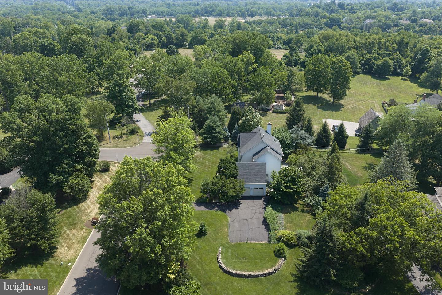 102 Parkside Dr Property Photo 35