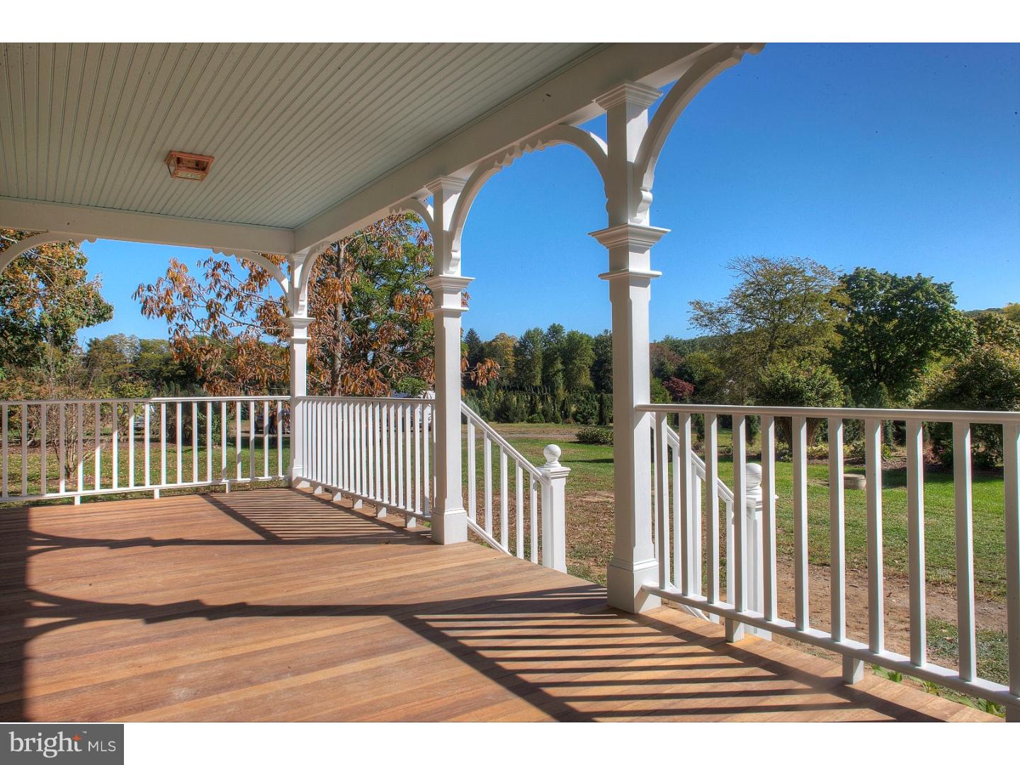 5253 Upper Mountain Rd Property Photo 3