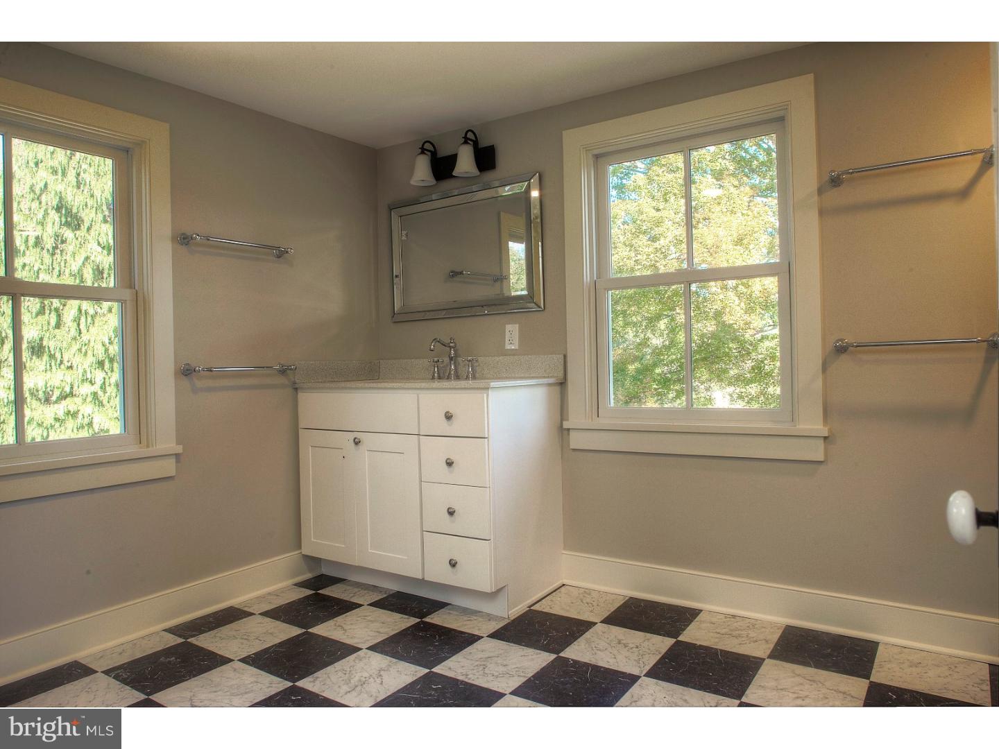 5253 Upper Mountain Rd Property Photo 18