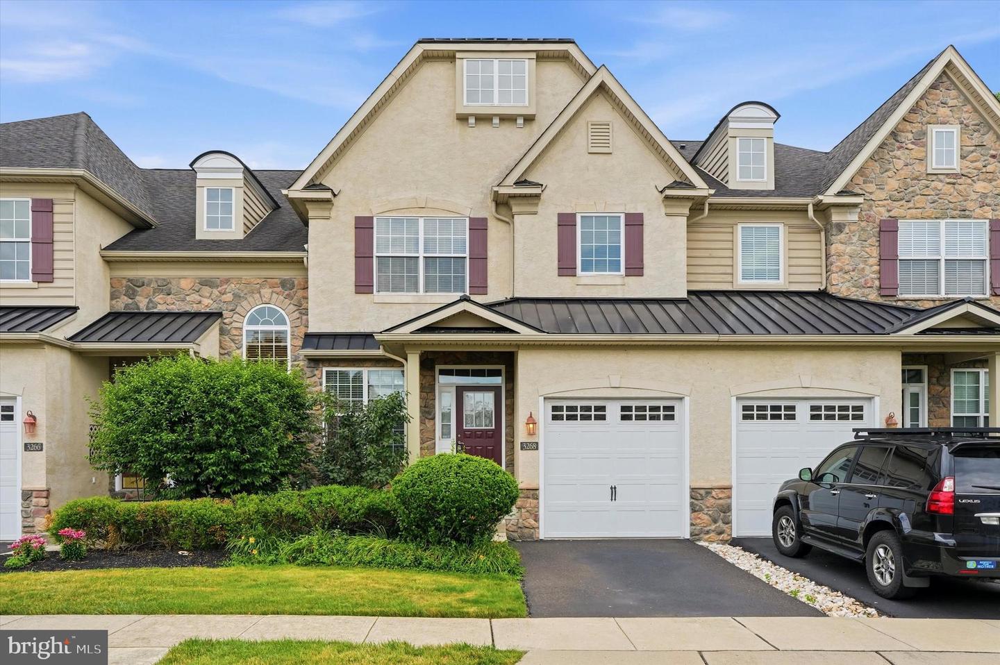 3268 Waterstone Ct #185 Property Photo 1
