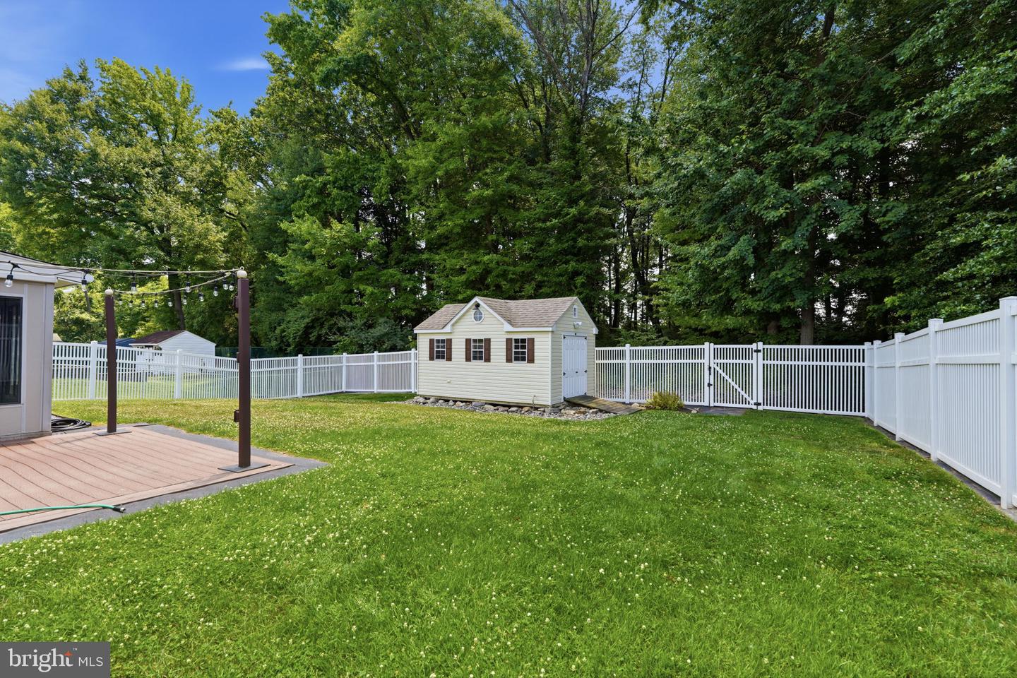 441 Stanford Rd Property Photo 27