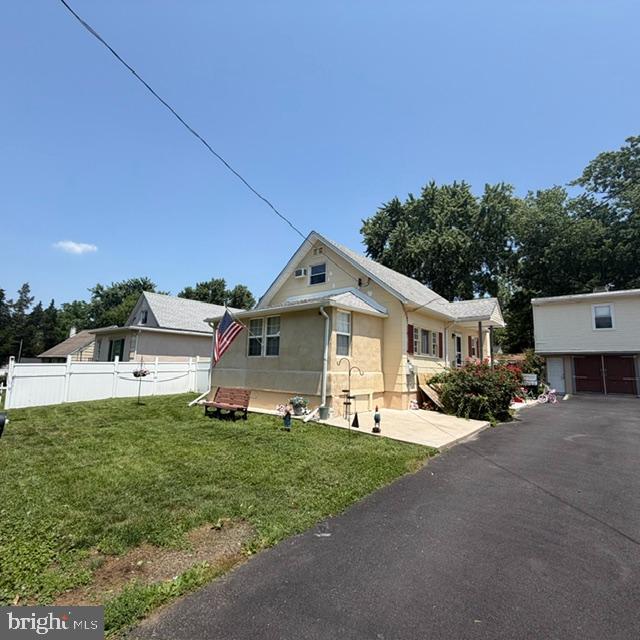 1183 Lowell Ave Property Photo 3