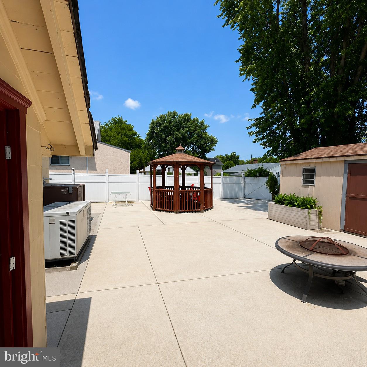 1183 Lowell Ave Property Photo 27