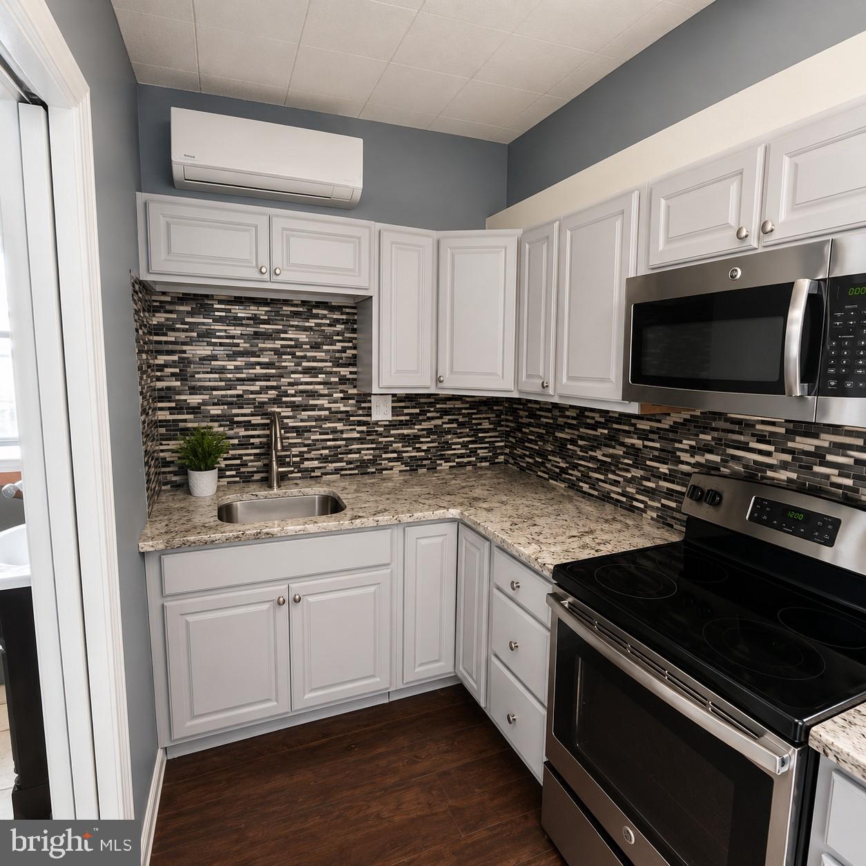 1183 Lowell Ave Property Photo 31