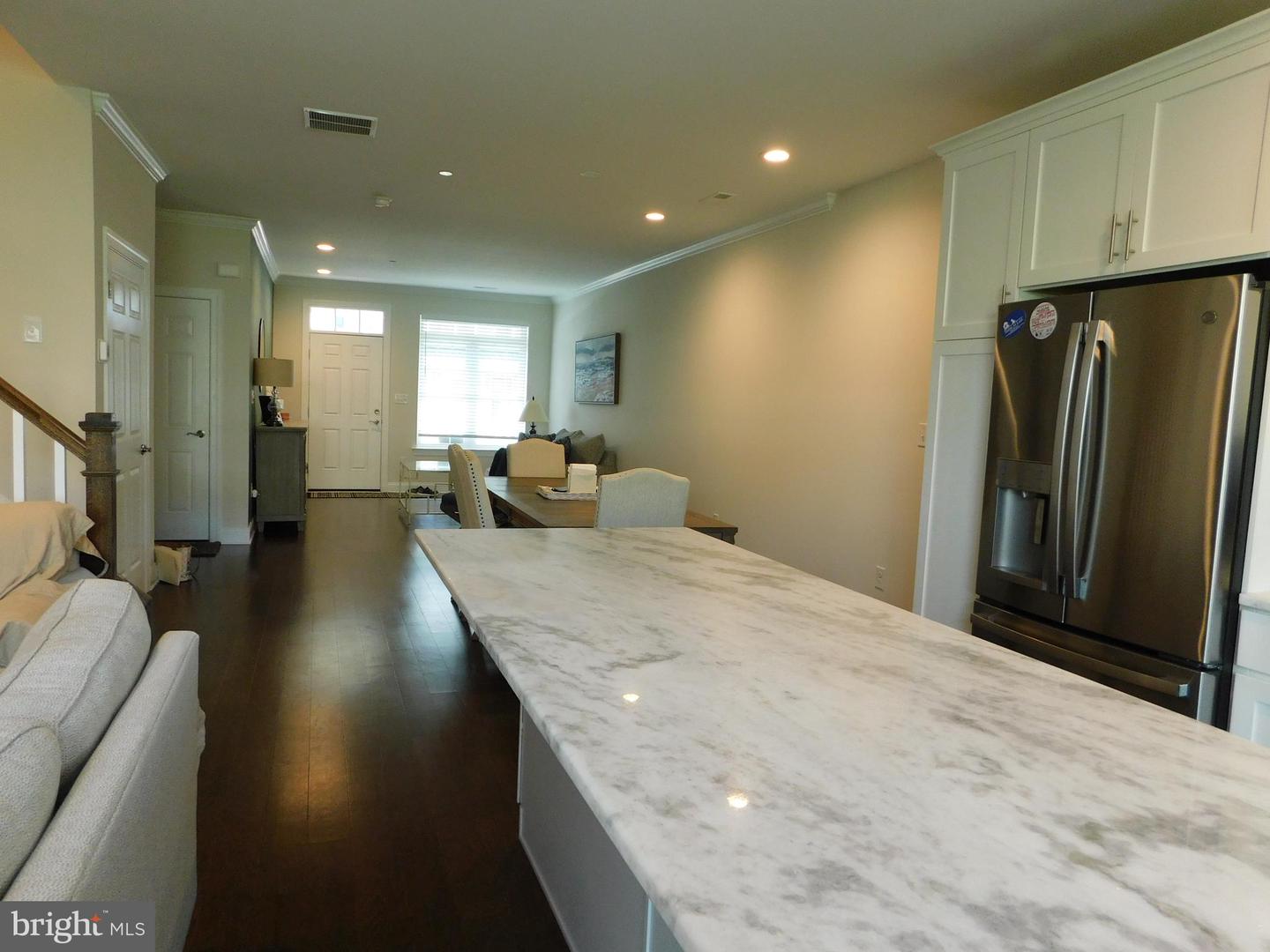 16740 River View Cir Property Photo 3