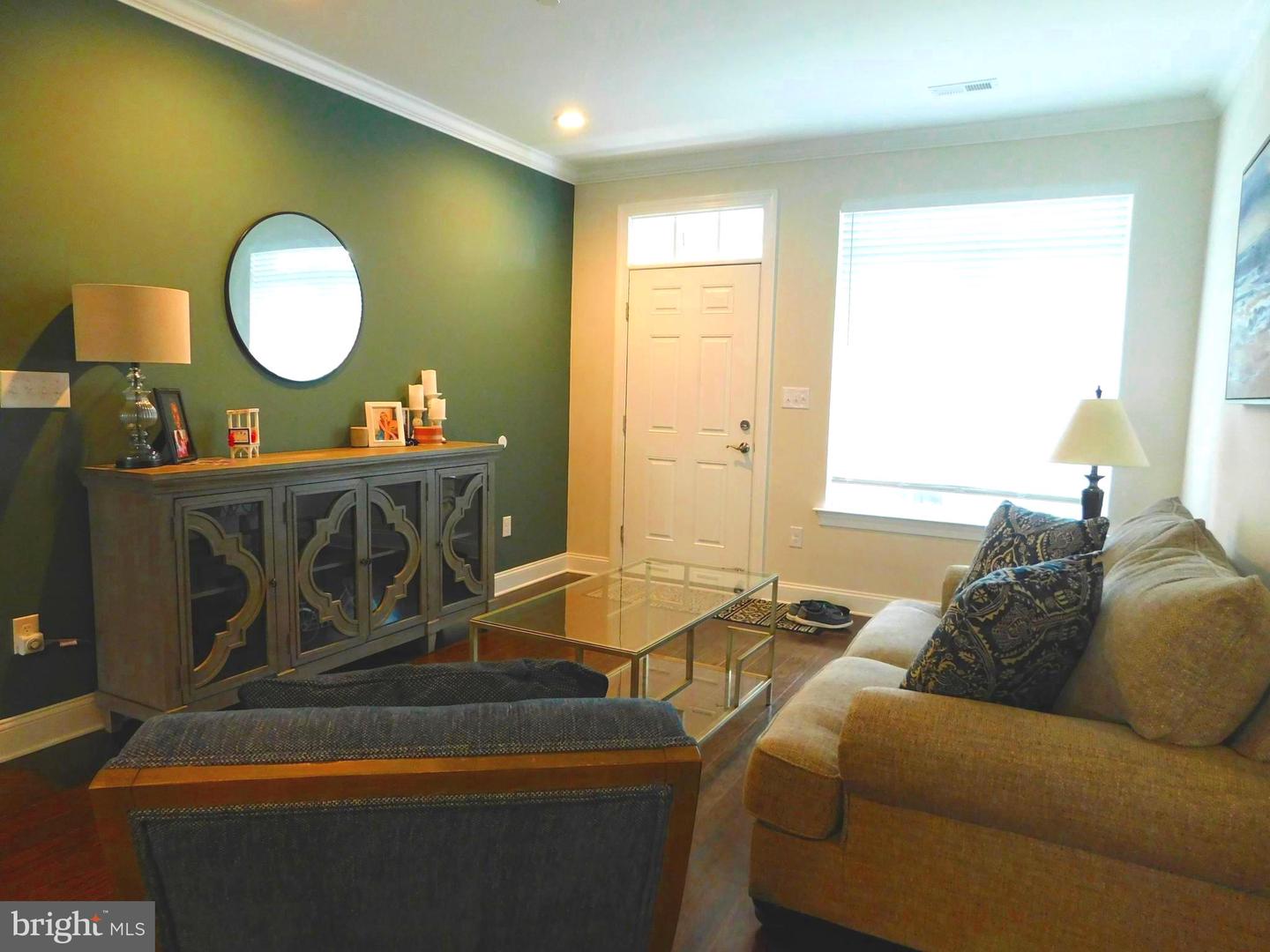 16740 River View Cir Property Photo 4