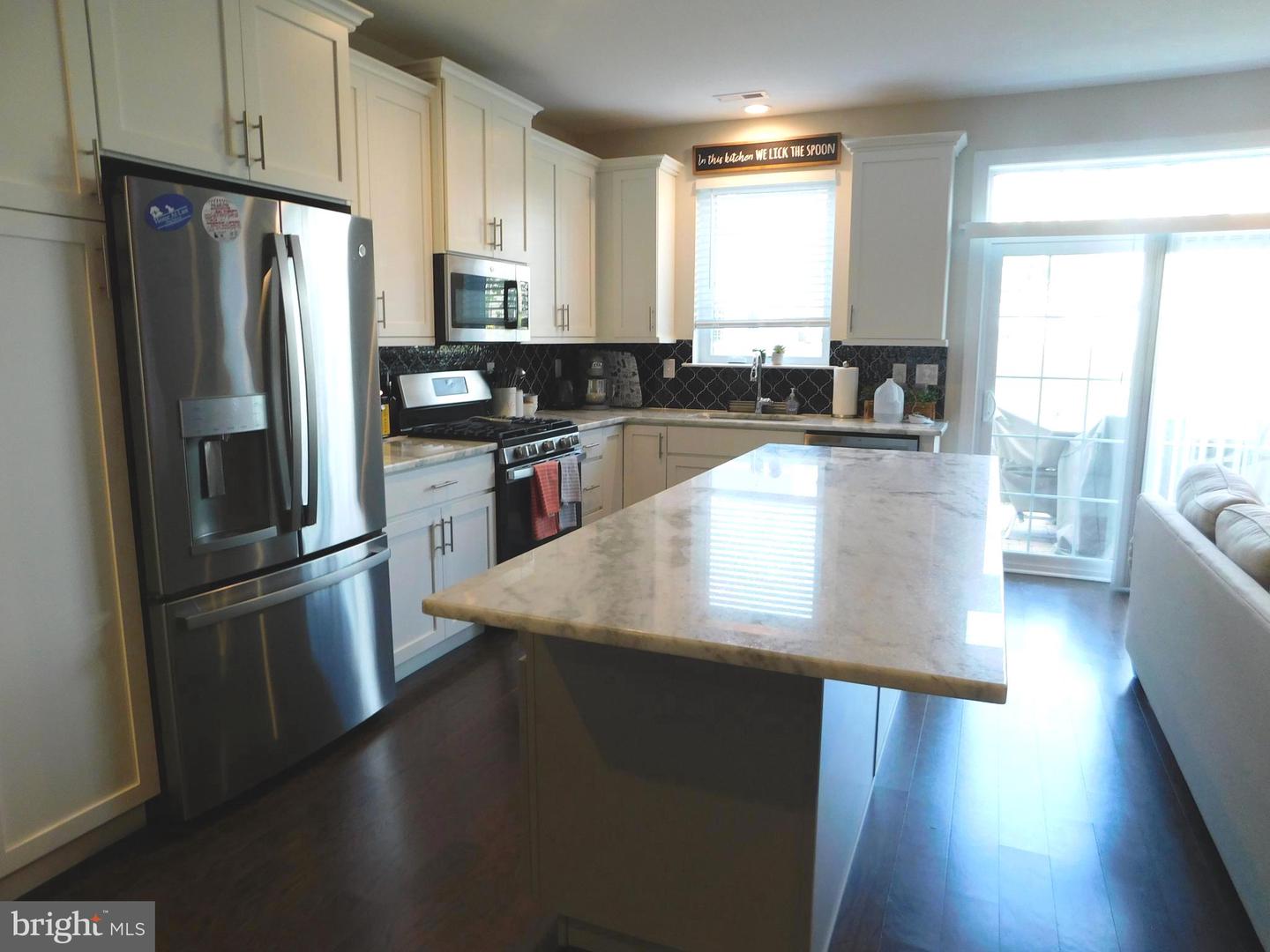 16740 River View Cir Property Photo 5