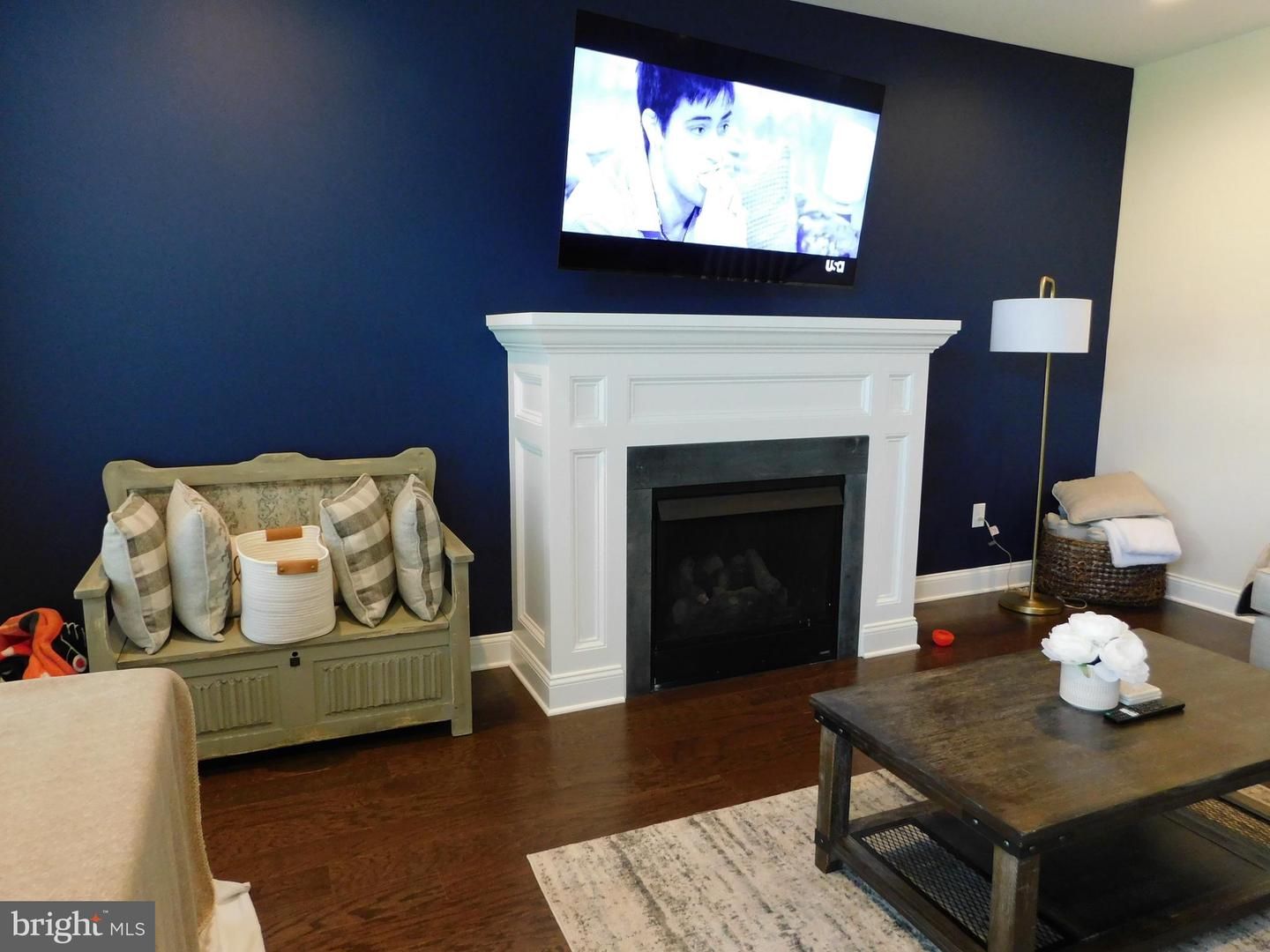 16740 River View Cir Property Photo 8
