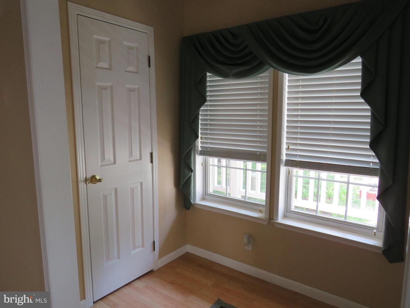 638 Spicebush Ct Property Photo 11