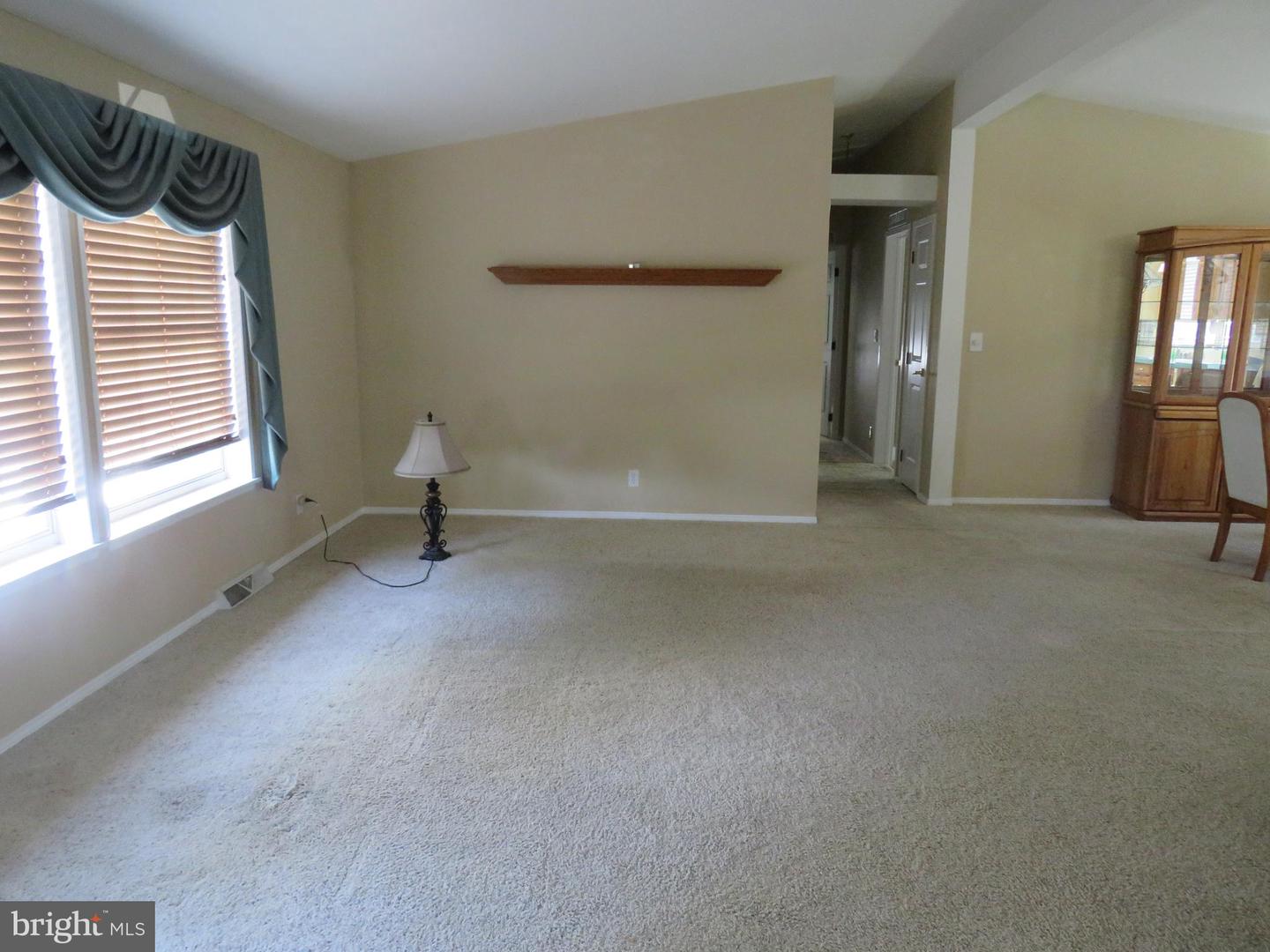 638 Spicebush Ct Property Photo 12
