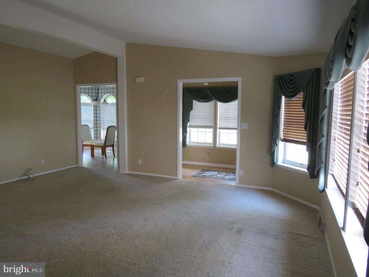 638 Spicebush Ct Property Photo 13