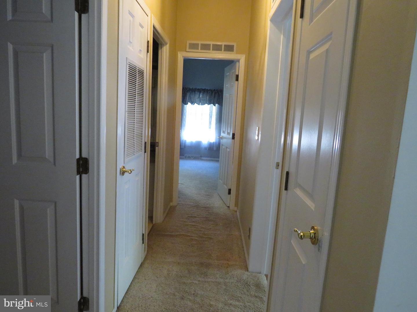 638 Spicebush Ct Property Photo 28