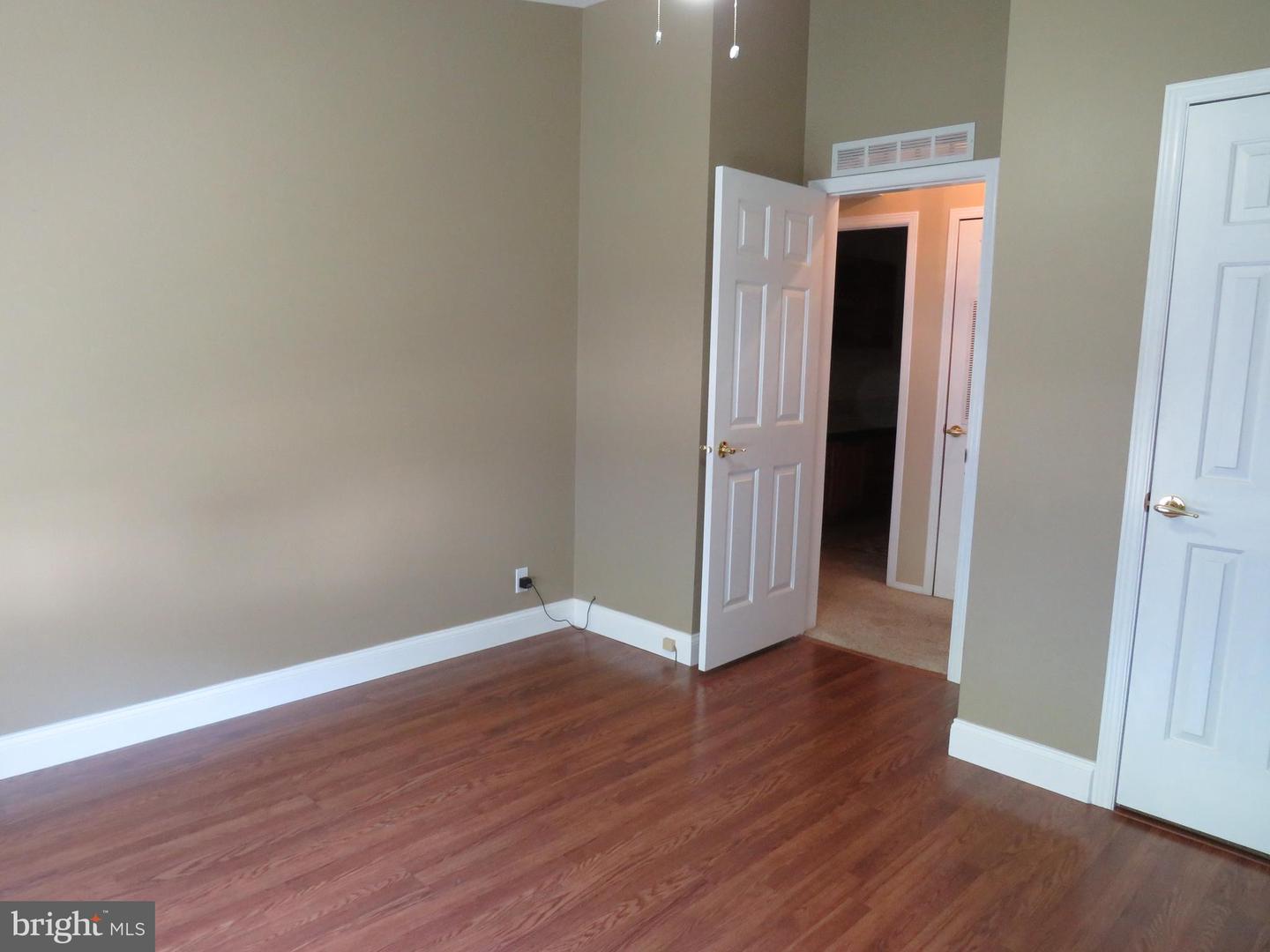 638 Spicebush Ct Property Photo 29