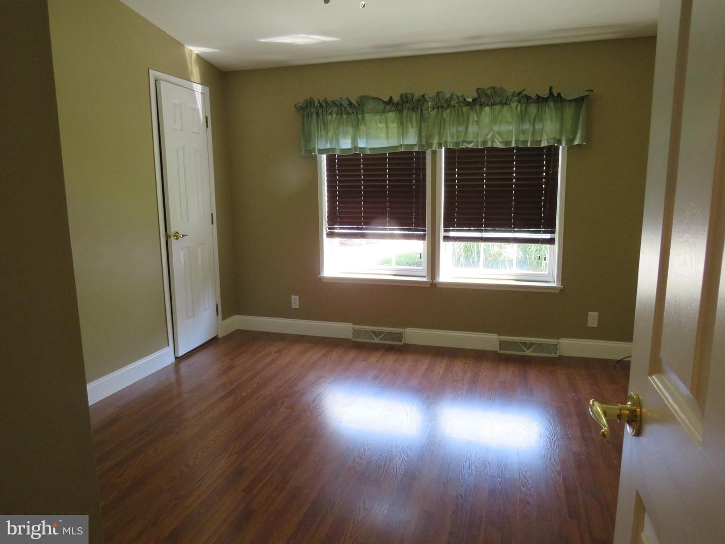 638 Spicebush Ct Property Photo 30