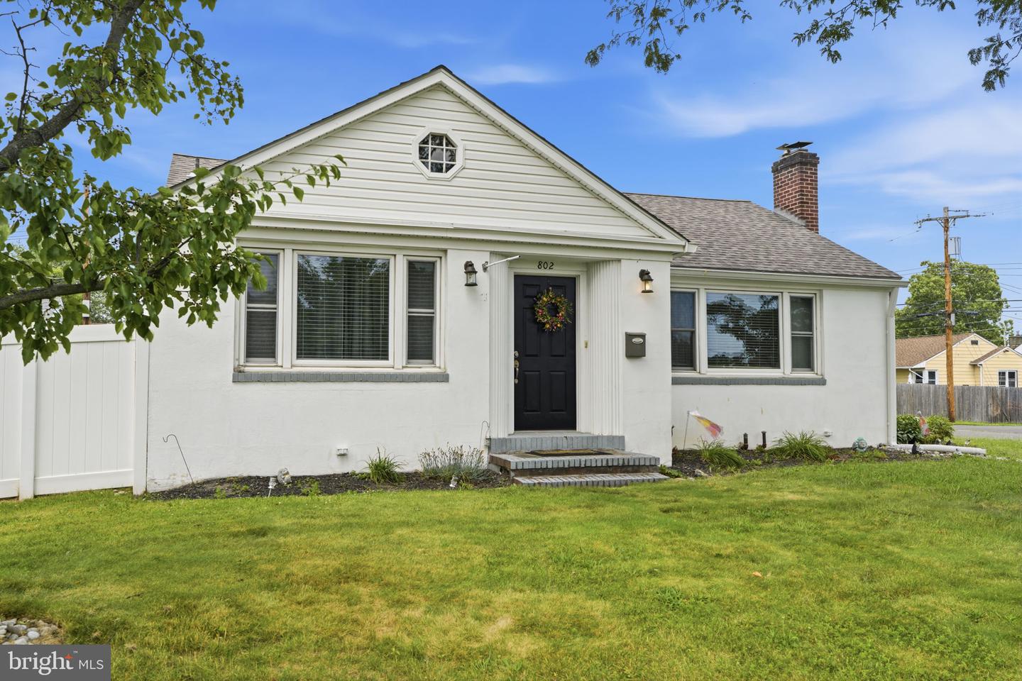 802 FAIRVIEW AVE