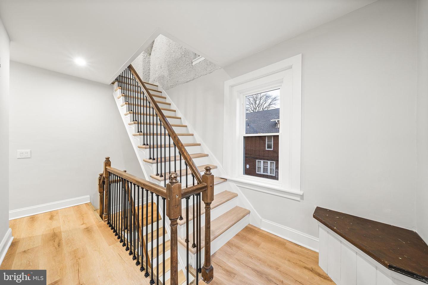 919a W Broad St Property Photo 19