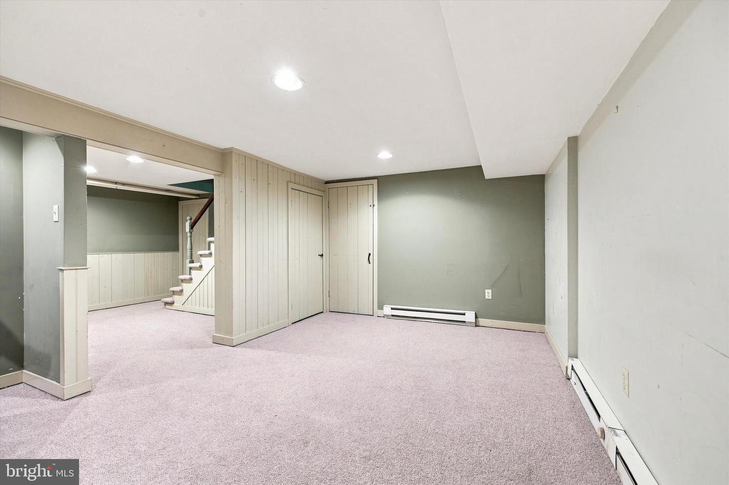 35 E Temple Ave Property Photo 16