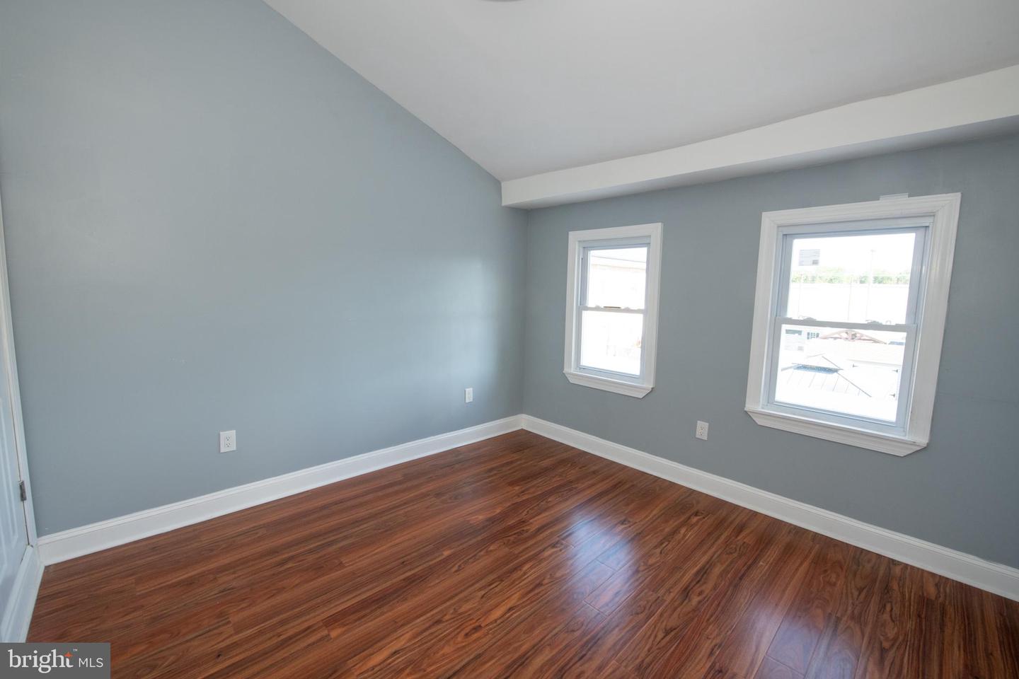 606 Green St Property Photo 18