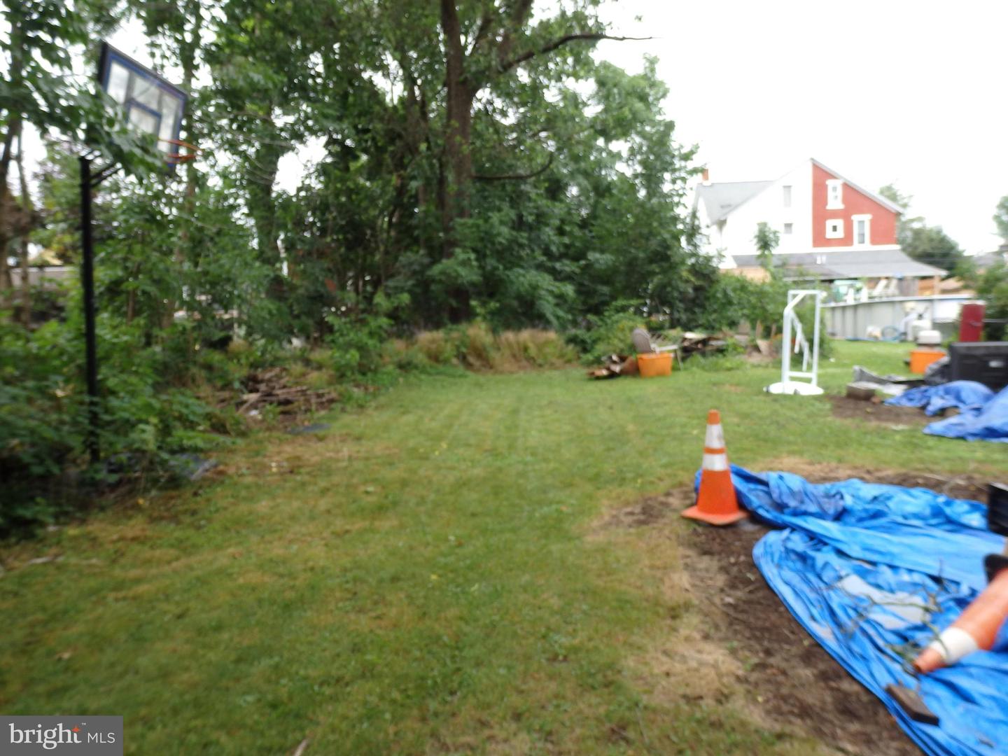 21 S 9th St Property Photo 10