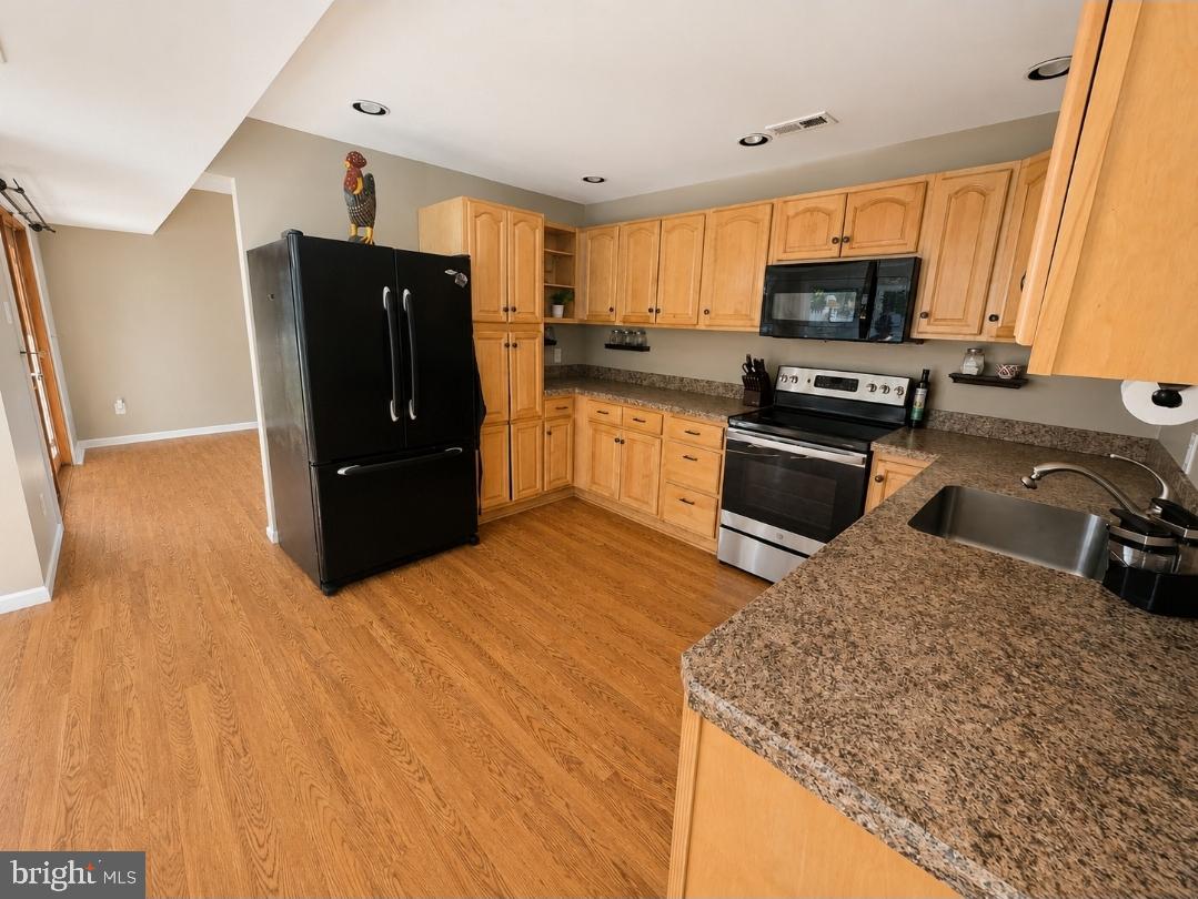 1882 Brook Ln Property Photo 7