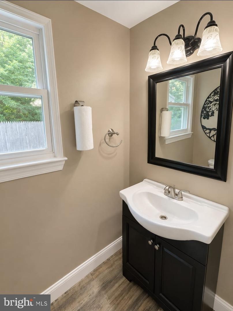 1882 Brook Ln Property Photo 11
