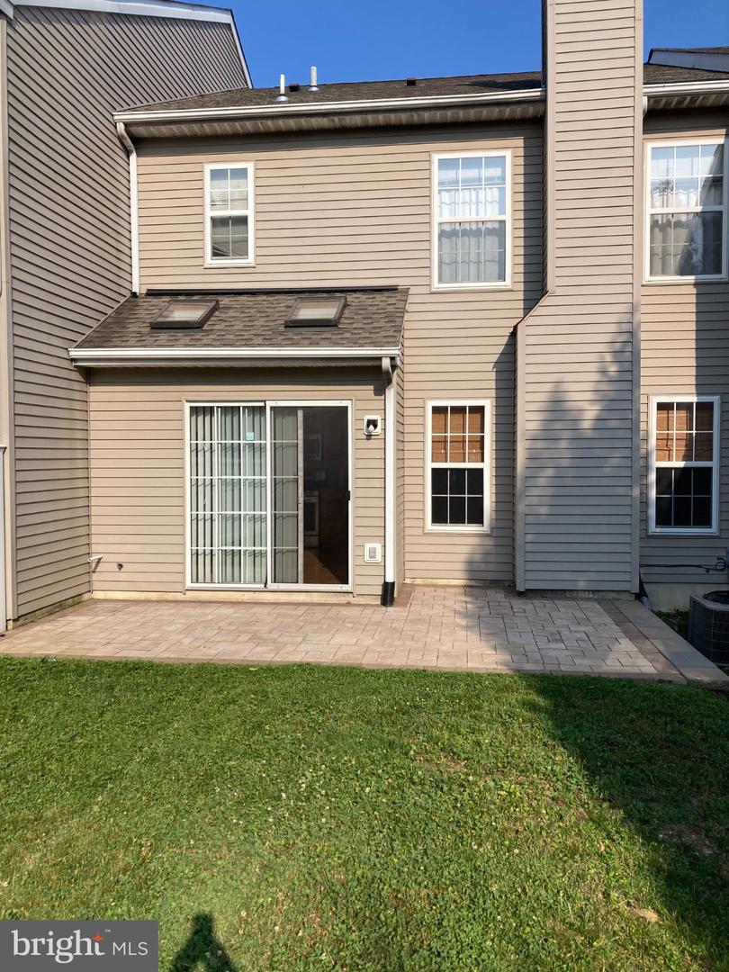 2623 Virginia Ln Property Photo 5