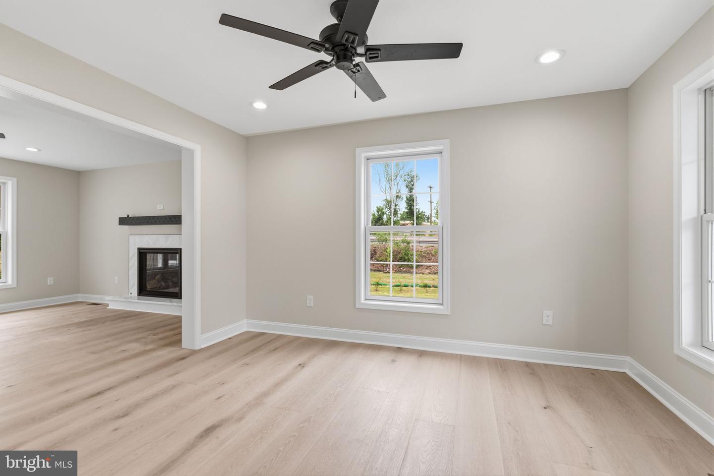 151 E Highland Ave Property Photo 4