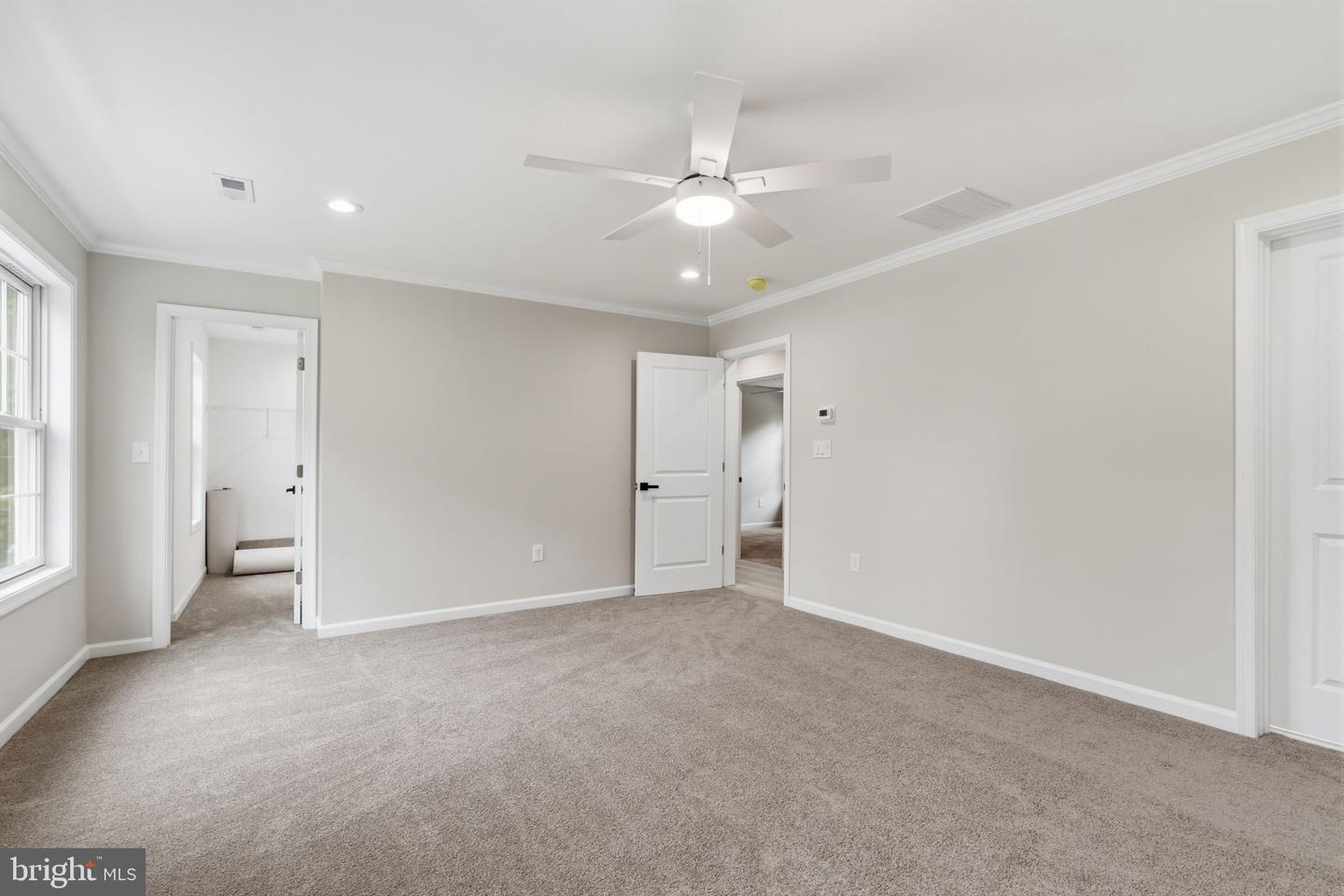 151 E Highland Ave Property Photo 18