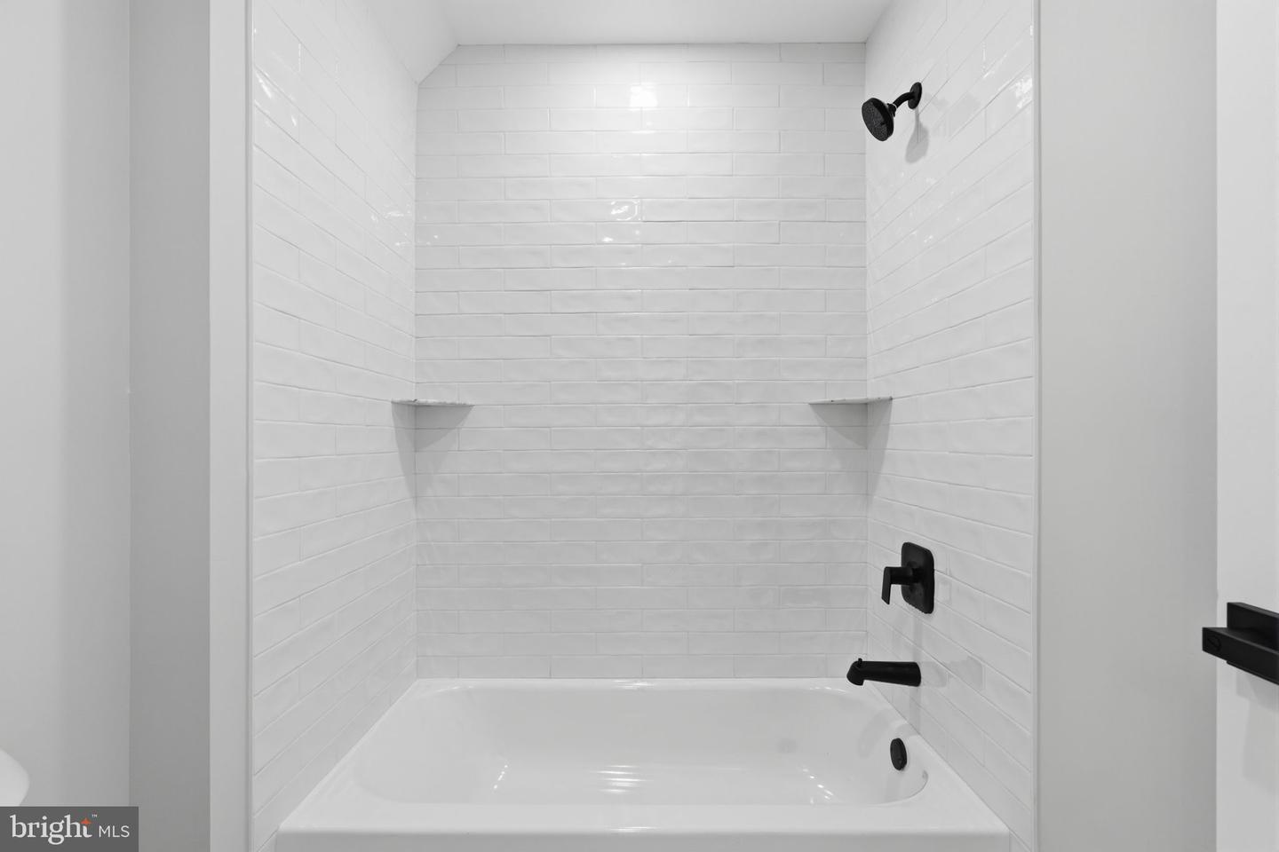 151 E Highland Ave Property Photo 26