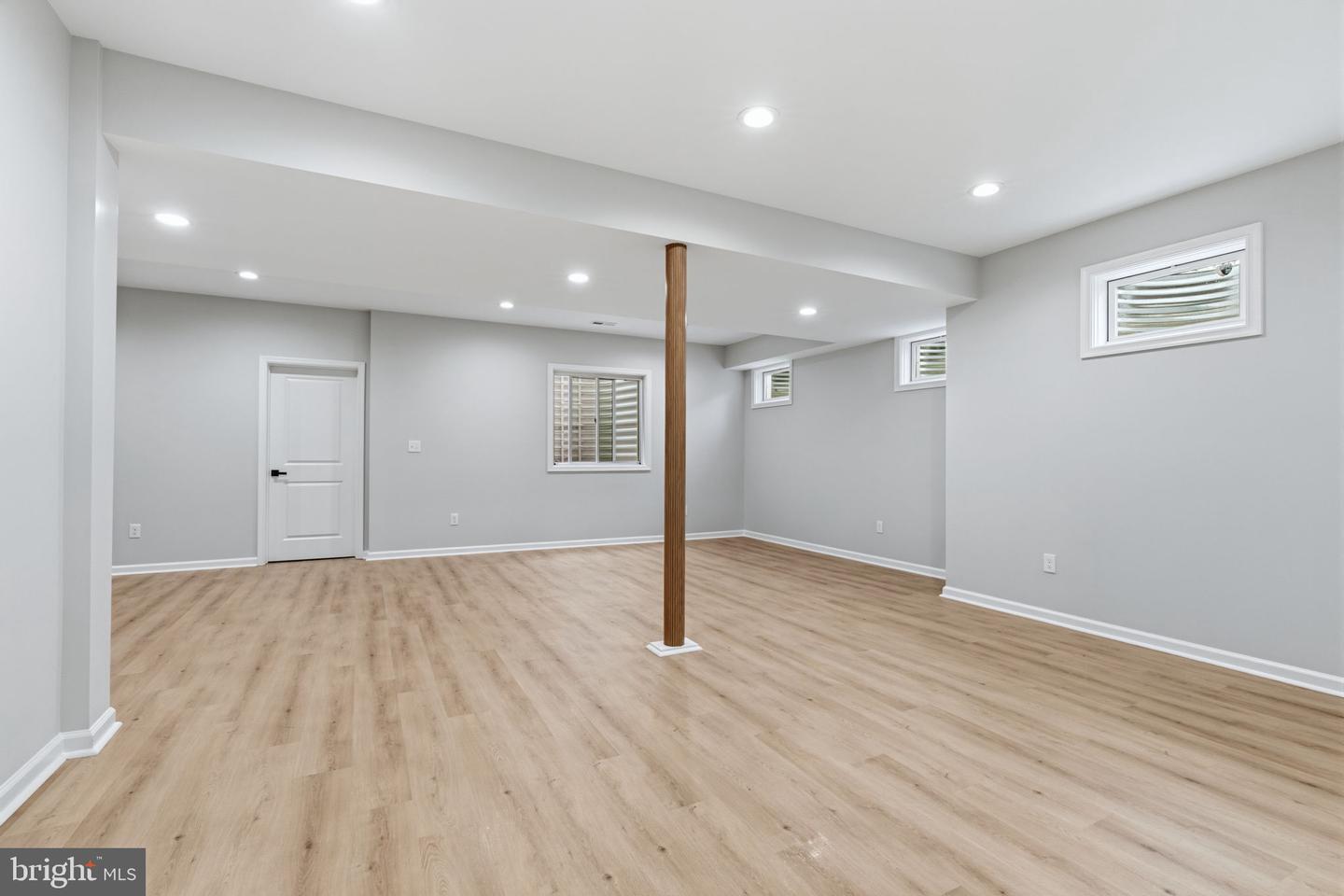 151 E Highland Ave Property Photo 28