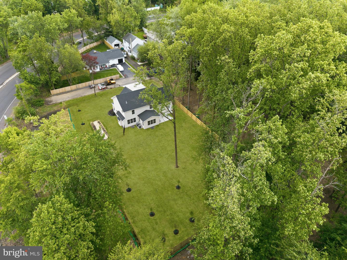 151 E Highland Ave Property Photo 42