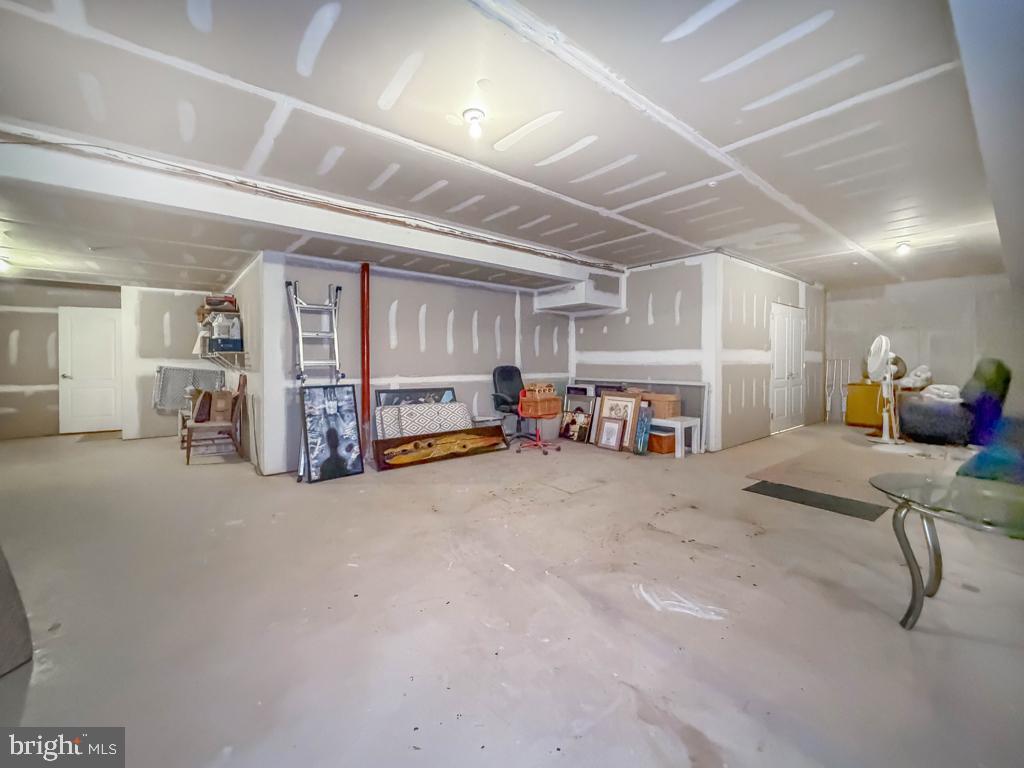 2212 Corson Ln Property Photo 41