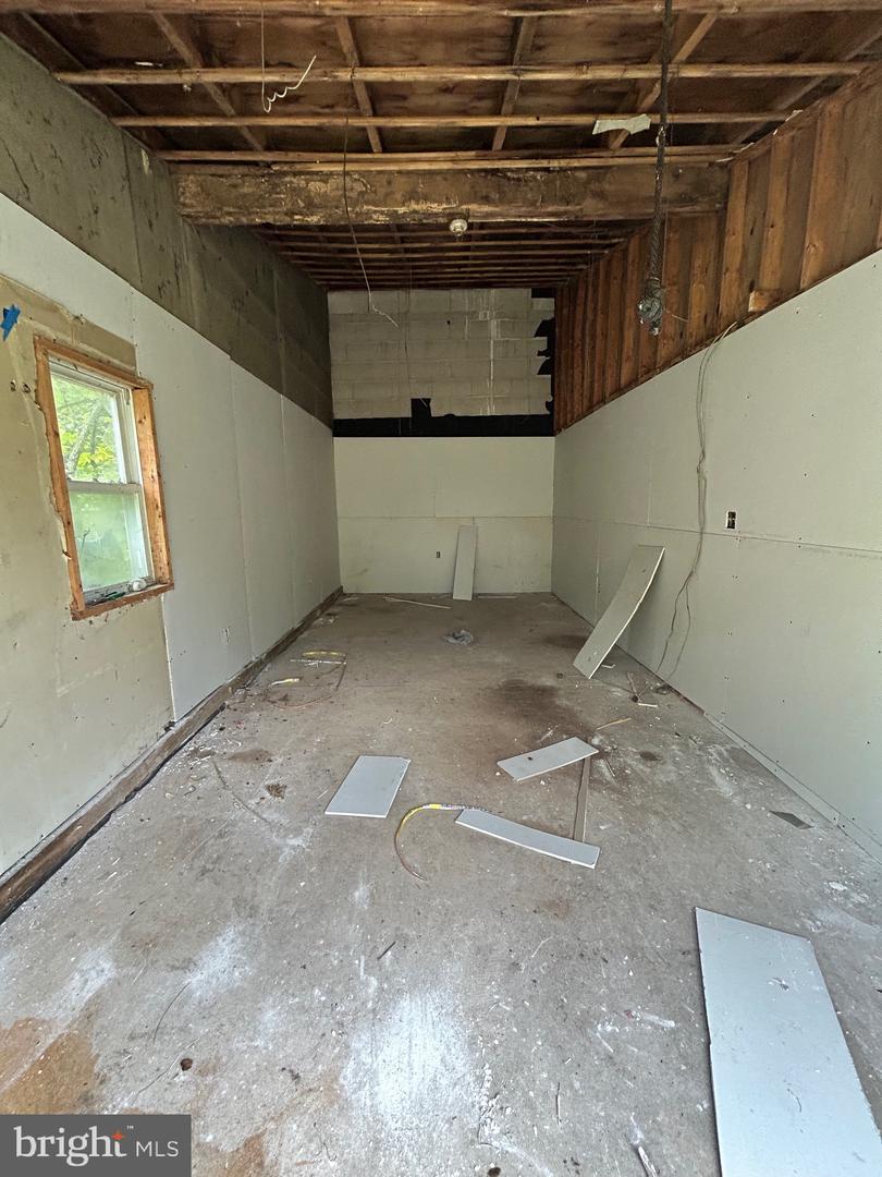1710 Lower Rocky Dale Rd Property Photo 41
